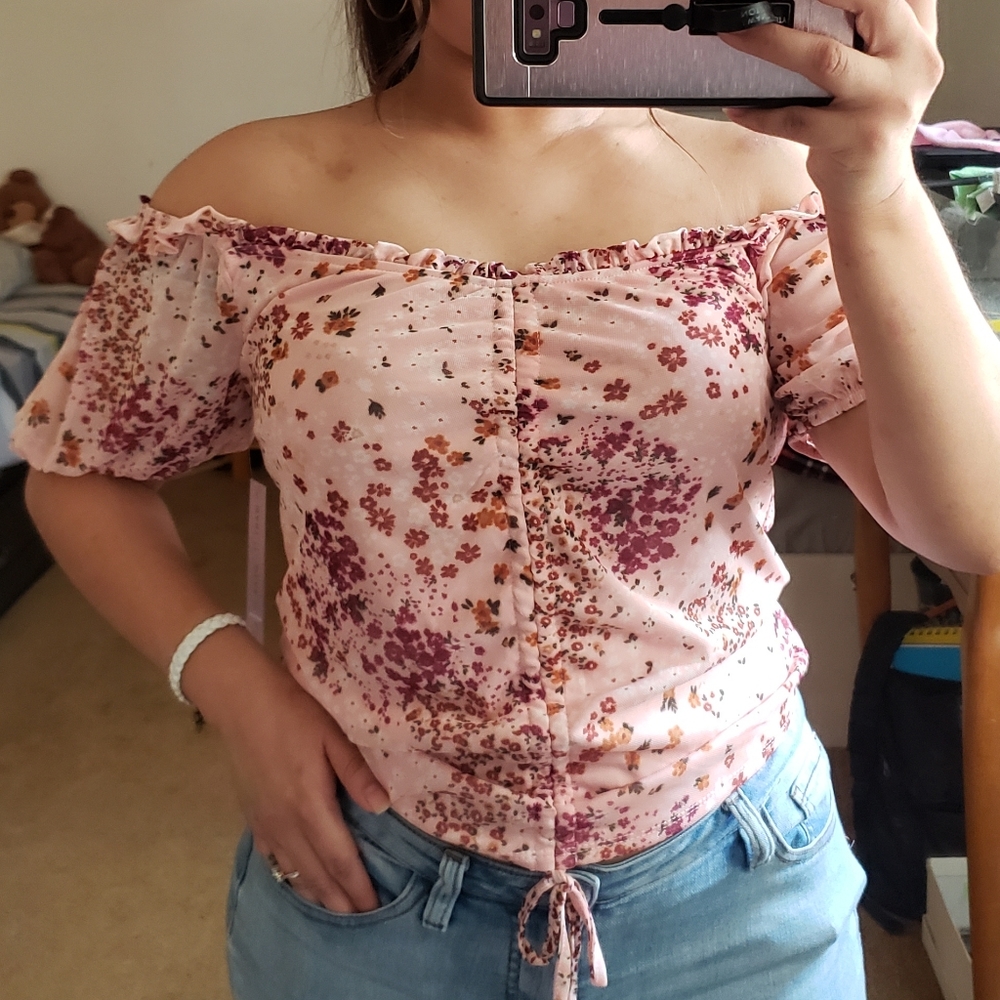 Over the Shoulder Flower Top